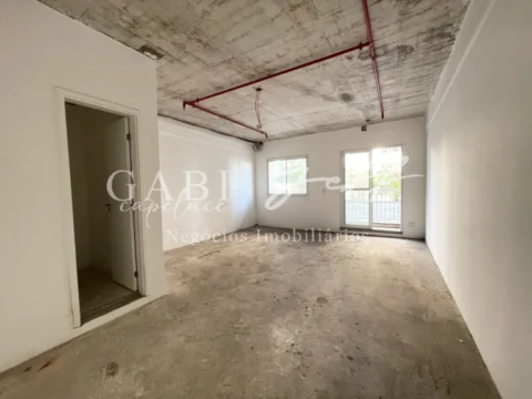 Sala à venda no Vila Mathias: