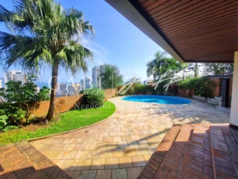 Casa à venda no MARAPÉ: