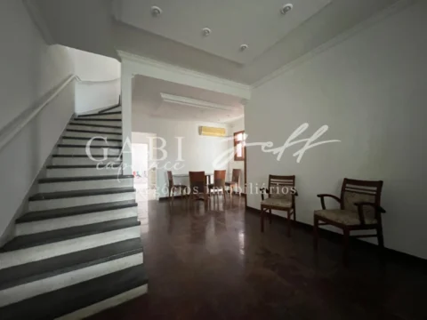 Casa à venda no EMBARÉ: