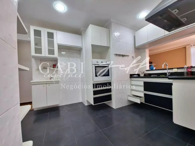 Casa à venda no MARAPÉ: