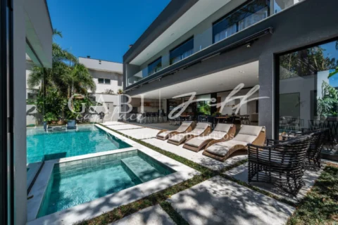 Casa à venda no RIVIERA:
