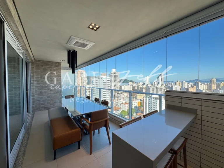 Apartamento à venda no Ponta da Praia: