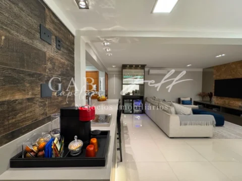 Apartamento à venda no Ponta da Praia: