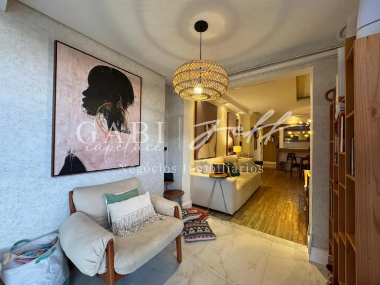 Apartamento à venda no Ponta da Praia: