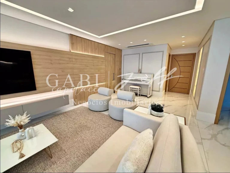Apartamento à venda no Ponta da Praia: