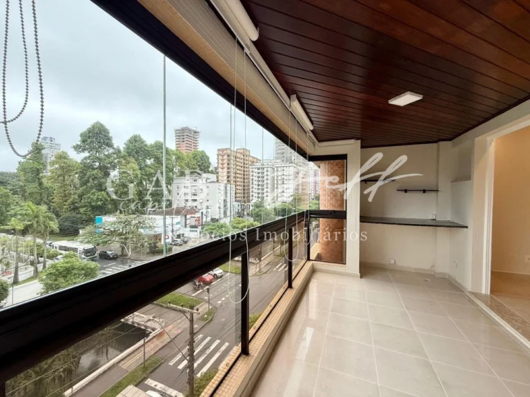 Apartamento à venda no EMBARÉ:
