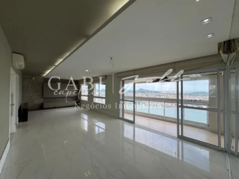 Apartamento à venda no Ponta da Praia: