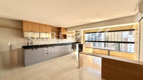Apartamento à venda no Ponta da Praia: