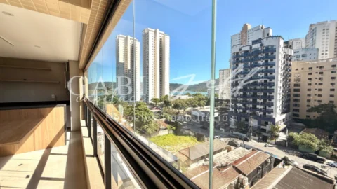 Apartamento à venda no Ponta da Praia: