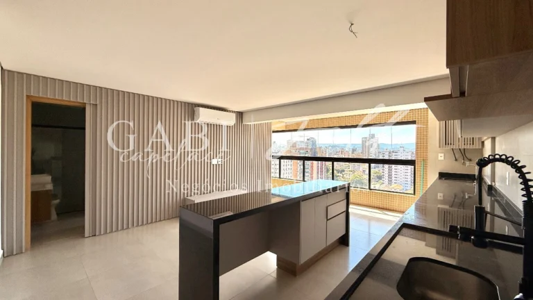 Apartamento à venda no Ponta da Praia: