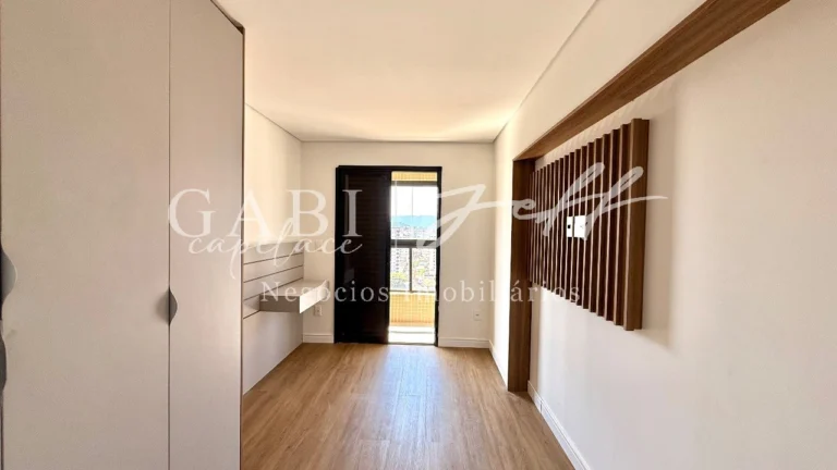 Apartamento à venda no Ponta da Praia: