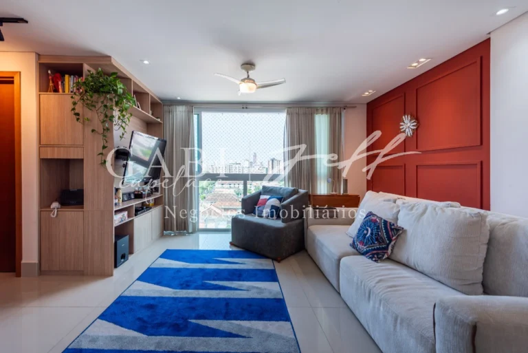 Apartamento à venda no MARAPÉ:
