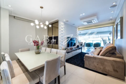 Apartamento à venda no EMBARÉ: