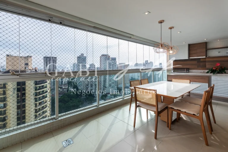 Apartamento à venda no Ponta da Praia: