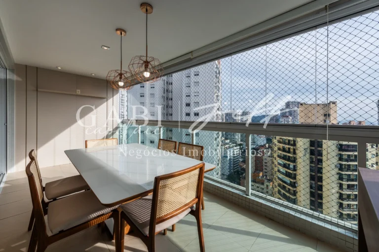 Apartamento à venda no Ponta da Praia: