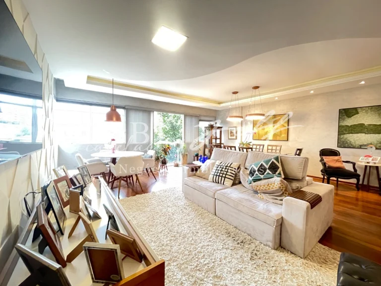 Apartamento à venda no EMBARÉ: