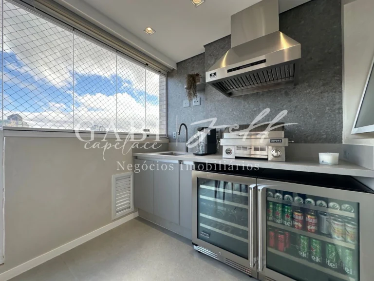 Apartamento à venda no Ponta da Praia: