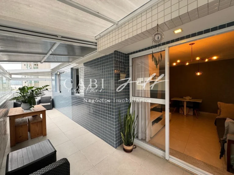 Apartamento à venda no Ponta da Praia: