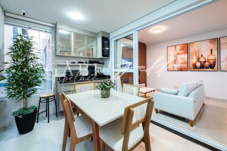 Apartamento à venda no EMBARÉ: