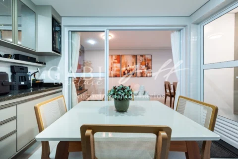 Apartamento à venda no EMBARÉ: