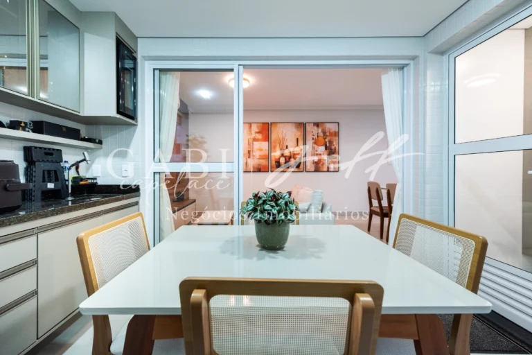 Apartamento à venda no EMBARÉ: