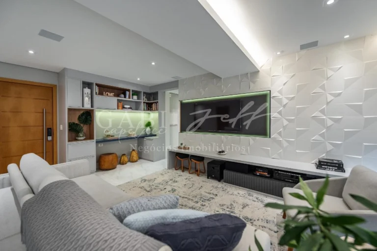 Apartamento à venda no Ponta da Praia: