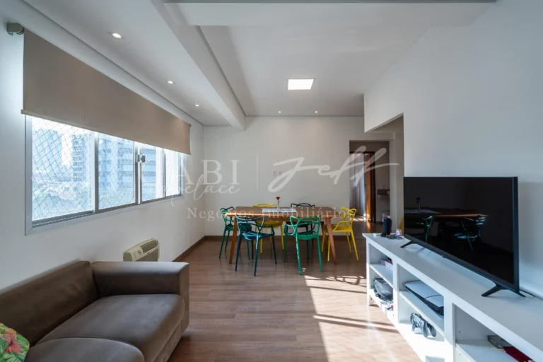 Apartamento à venda no Ponta da Praia: