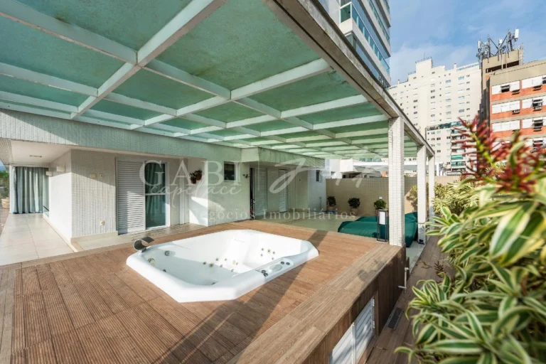 Apartamento à venda no EMBARÉ: