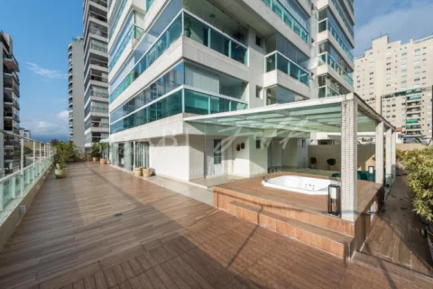 Apartamento à venda no EMBARÉ: