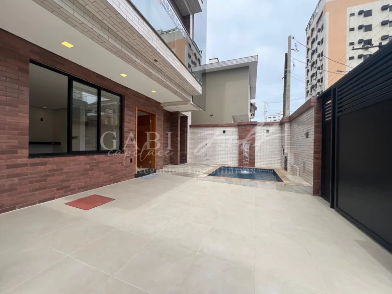 Casa à venda no Ponta da Praia: