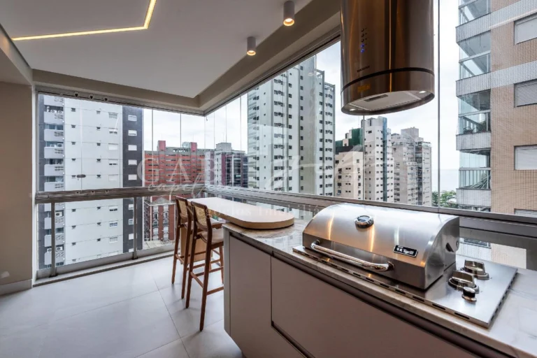 Apartamento à venda no EMBARÉ:
