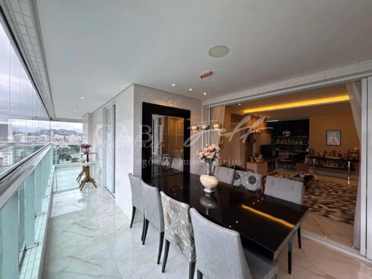 Apartamento à venda no Pompéia: