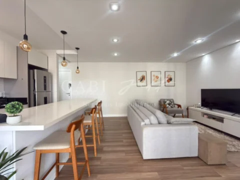 Apartamento à venda no Ponta da Praia: