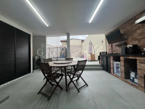 Casa à venda no MACUCO:
